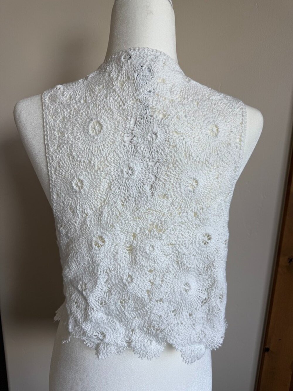🆕 NWT Zara Crochet Vest Top | Size S - Picture 3 of 6